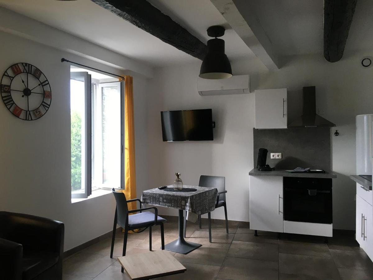 Appartement La Pomme D'Or L'Isle-sur-la-Sorgue Exterior photo